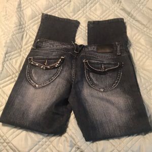 Vanity Premium Collection 30/31, Almost New